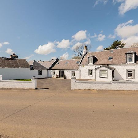 Nether Newton - Sleeps 12, Hottub, Sauna, Private Garden Newmilns エクステリア 写真